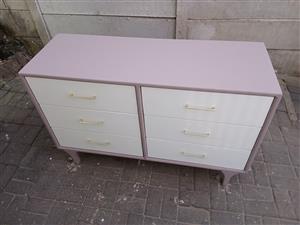  Levy compactum   can  last long  . Gud in quantity.  quality   also painted  