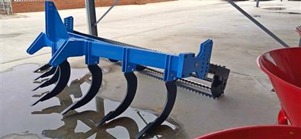 New Giant 7 tine rippers with roller available