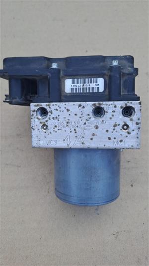 Nissan NP300 D22 ABS Pump for sale used