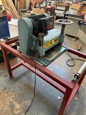 Planer thicknesser