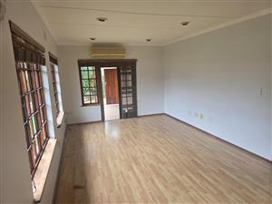 Townhouse For Sale in Malvern