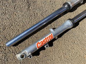 Yamaha Front Forks SR500 SR 500 SR400.