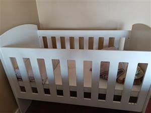 Cuggl oxford 2024 cot bed