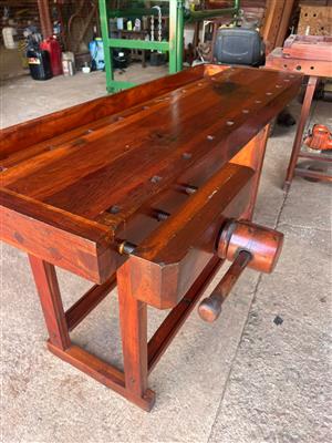 Rhodesian Teak Wood Working Bench 152,5cm x51cm, Height 88cm.