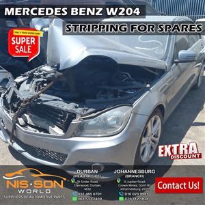 MERCEDES BENZ W204 STRIPPING FOR SPARES