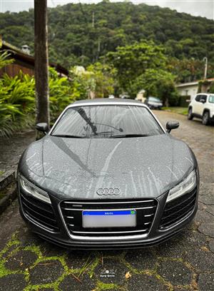 AUDI R8 V10 SPYDER S