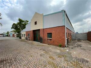 Premium Warehouse / Mini Factory To Let in Hennops Park, Centurion, With Retail Possibilities!
