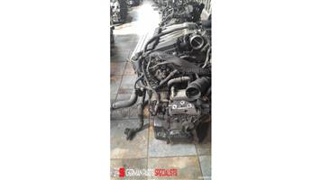 AXZ Golf 5 r32   engine & gearbox  FOR SALE 