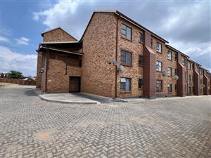 1 Bedroom Apartment For Sale in Honeydew