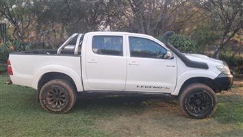 Toyota hilux 3.0 d4d DC legend 45 4x4 