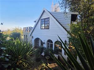 House For Sale in Glenvista