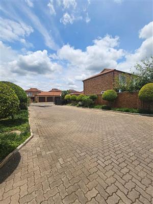 Townhouse For Sale in Theresapark
