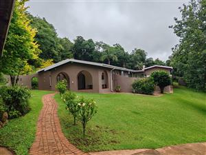 Exclusive N1 Mountain Estate – A Landmark Residence in the Soutpansberg
