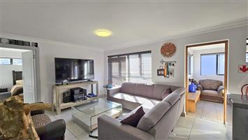  3 Bedroom Apartment for Sale in Island View, Mossel Bay – Pet Friendly 