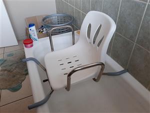 Bath seat for elderly
