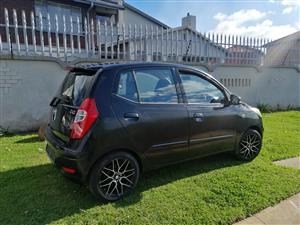11 Hyundai i10 1.1 GLS Manual