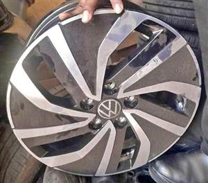 Polo tsi 15 inch rims available