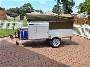  2009 Burmac camper trailer, with rooftent and jnr Sahara tent.