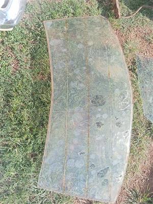 Chevrolet (2.5) rear windscreen 