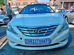 2012 model Hyundai Sonata sedan automatic transmission petrol 2.4 engine capacity mileage 99000km