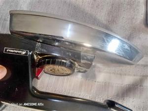 ELECTRICAL DRY NON STICK IRON