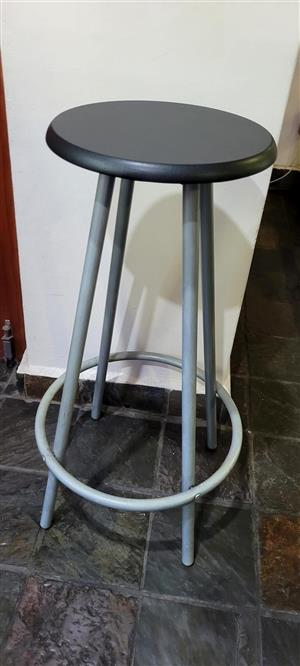 4 x Black & Grey Bar / Kitchen Counter Stools