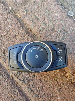 2010- 2018 Ford Focus Headlight Switch