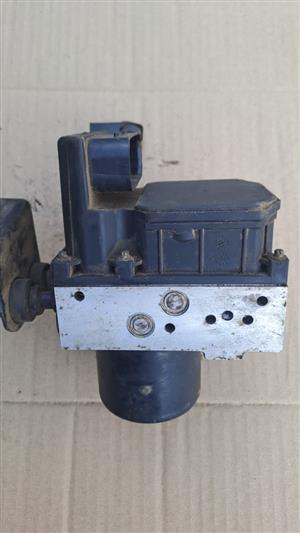 VW Polo 9N 9N1 ABS Pump for sale used 