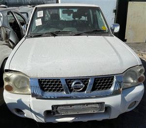 Nissan Np300  manual for stripping  Call or dm