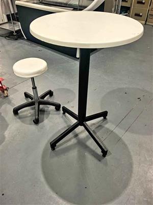 Modern cocktail Table & Adjustable Rolling Stool set .