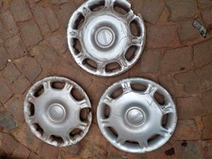 Mazda 323 b3 wheel caps