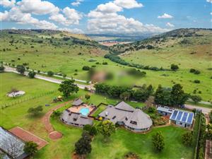Country Living  with 5 Modern Residences on 2.2 Hectare Viewsite Plot - Protea Ridge Krugersdorp
