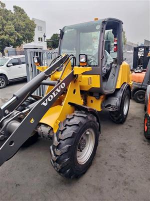FORKLIFT Volvo L20B FOR SALE