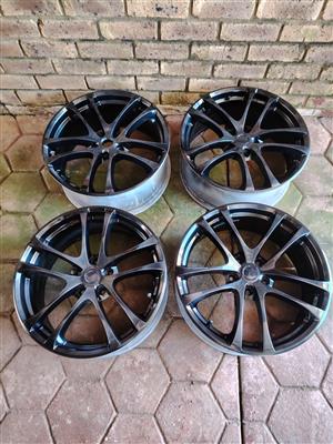 19" Tsw set mag rims.