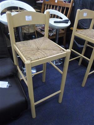 2x Wooden Bar Chairs - B033051889-2
