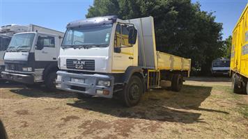 2015 MAN CLA25-280 8 ton dropside with tipper body