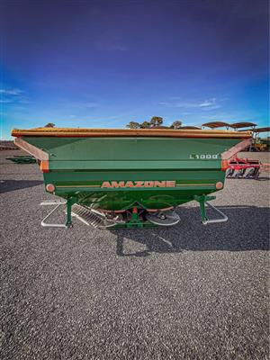 1000L Amazone Spreader