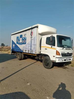 2012 Hino 500 12/227 6 tonne Tautliner