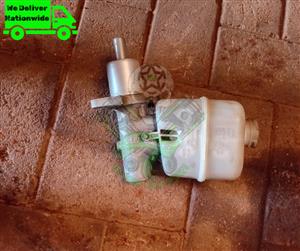 Jeep  3.7L V6 Brake Master Cylinder and Fluid Reservoir (Cherokee)