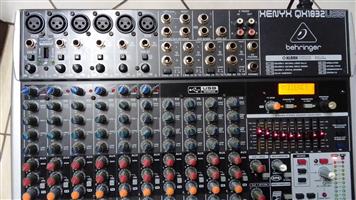 Behringer Xenyx QX1832USB Mixing Desk