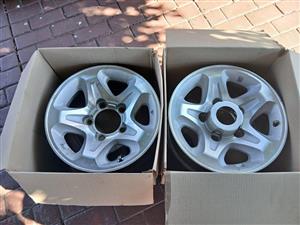 3x Origanal Cruiser Mags 5/150 pcd 16