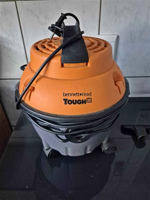 Bennett Read Tough 10 wet and dry vacuum cleaner