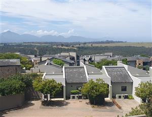 Waterside golf estate living