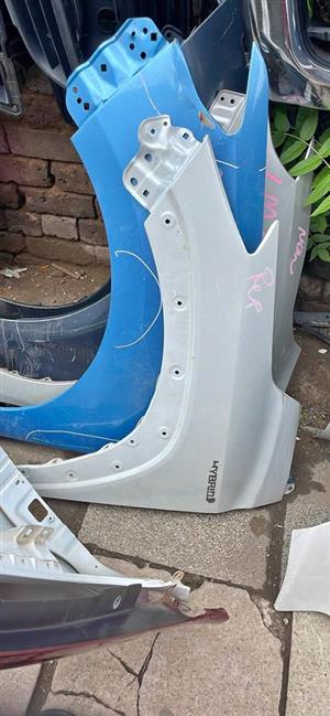 Toyota Corolla Cross Hybrid fender