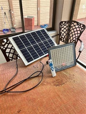 Solar Lights 300w with Remote - New