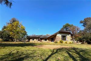 Tranquil Farm Living Just Outside Nylstroom!