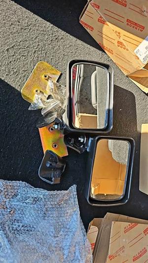 Nissan Np1400 Mirrors