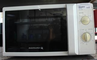 KELVINATOR KM17WM MICROWAVE WHITE S064976A