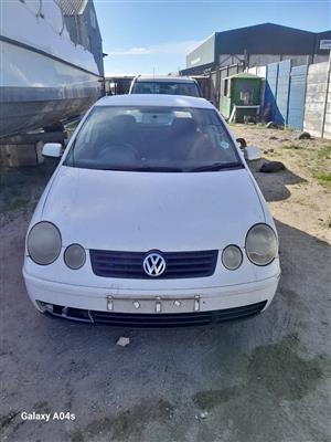 VW POLO PLAYA 2002 BAH 1.6L MANUAL - PETROL - STRIPPING FOR SPARES