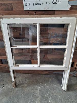 Small window 91 x 70 cm